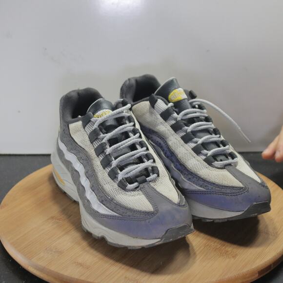 Nike Air Max 95 Sz 7youth=8.5 Womens 008506 White Gray Running Athletic Sneakers - Picture 2 of 8